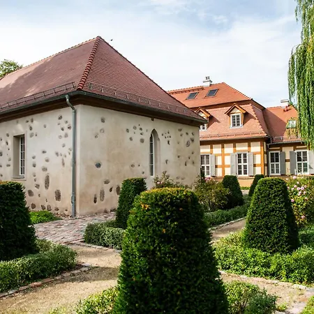 Alte Kirche Im Schloss Beuchow *